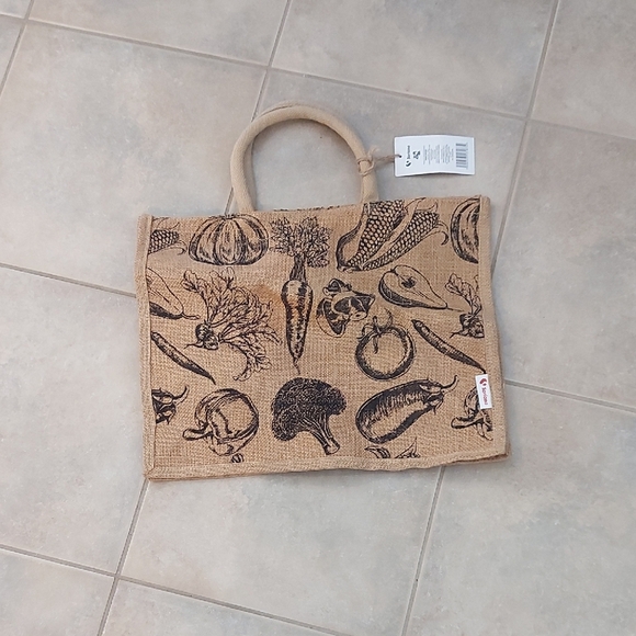 Soriana Jute Tote Bag with Vegetable Design - Picture 1 of 8